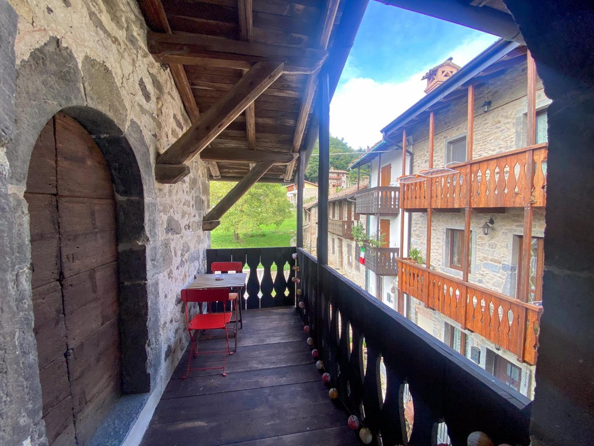 Casa Vacanze Di Arlecchino San Giovanni Bianco Kültér fotó